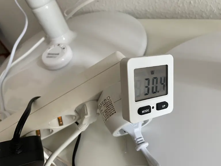 Standventilatoren Test Honeywell Watt Messer Stromverbrauch.jpg
